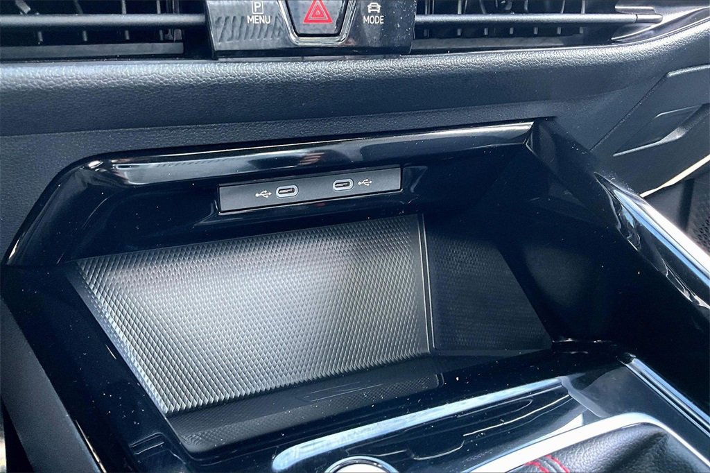 Used 2023 Volkswagen GTI SE image 32