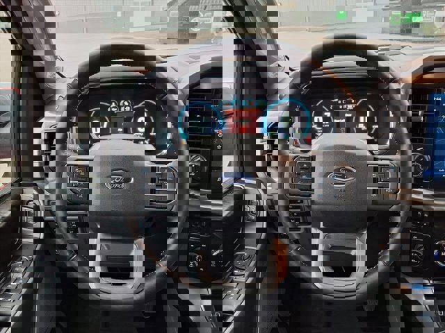 Certified 2021 Ford F150 Lariat w/ Equipment Group 502A High image 17