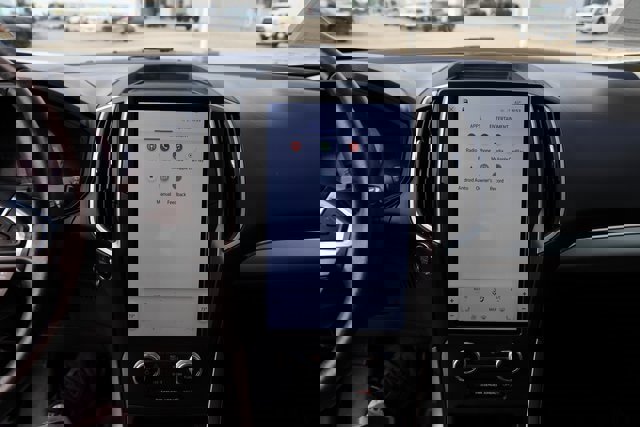 Certified 2022 Ford Edge SEL image 17