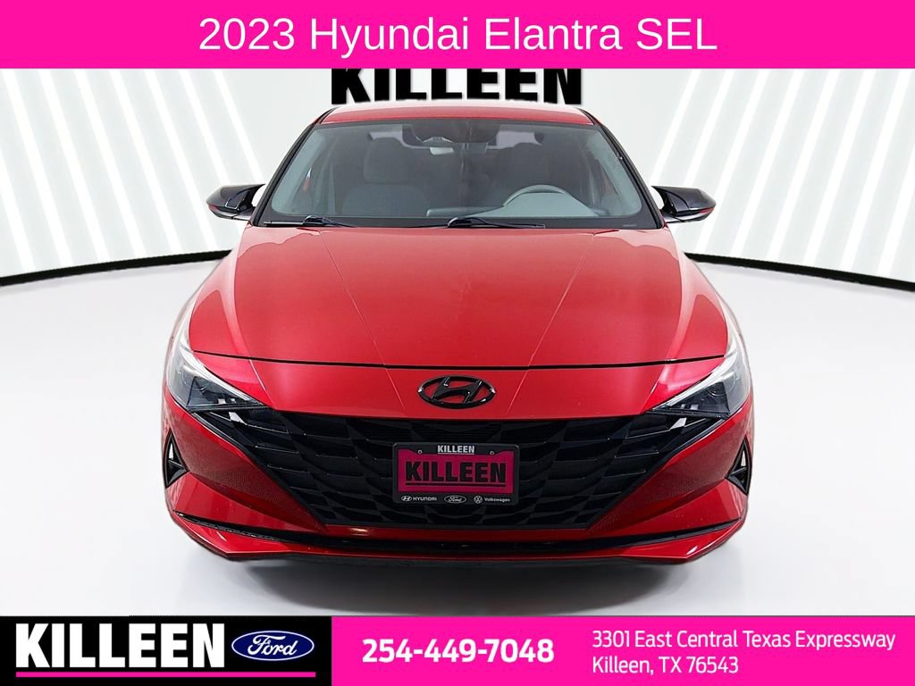 Used 2023 Hyundai Elantra SEL FWD image 2