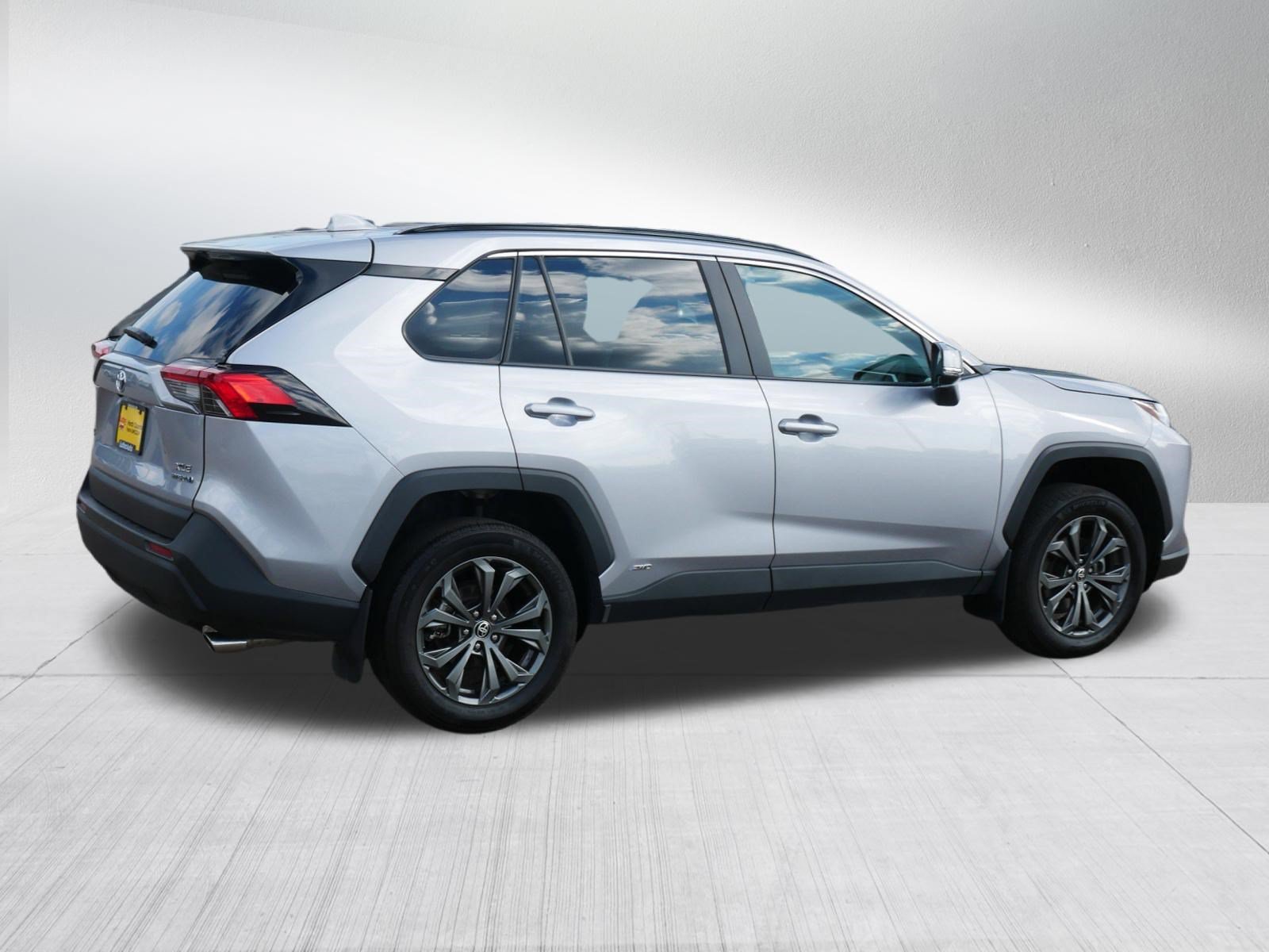 Used 2024 Toyota RAV4 XLE Premium w/ Weather Package AWD/4WD image 7