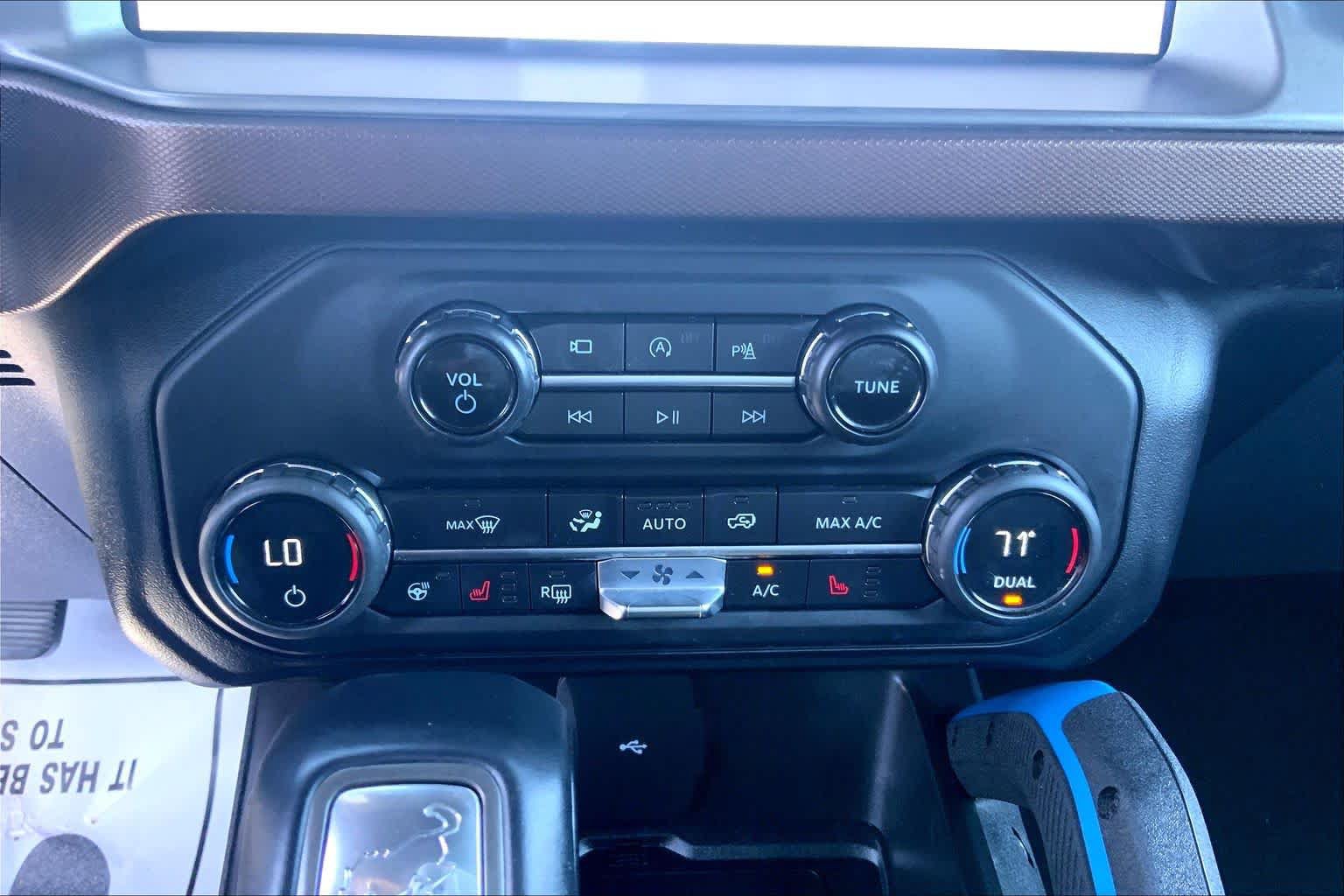 Certified 2021 Ford Bronco Outer Banks AWD/4WD image 30