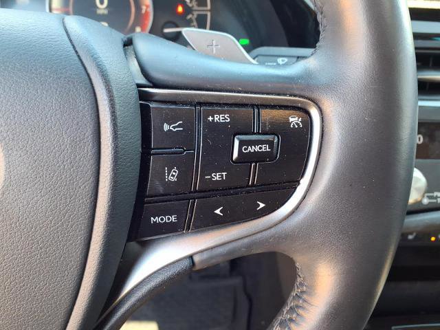 Used 2023 Lexus ES 350 w/ Premium Package image 9