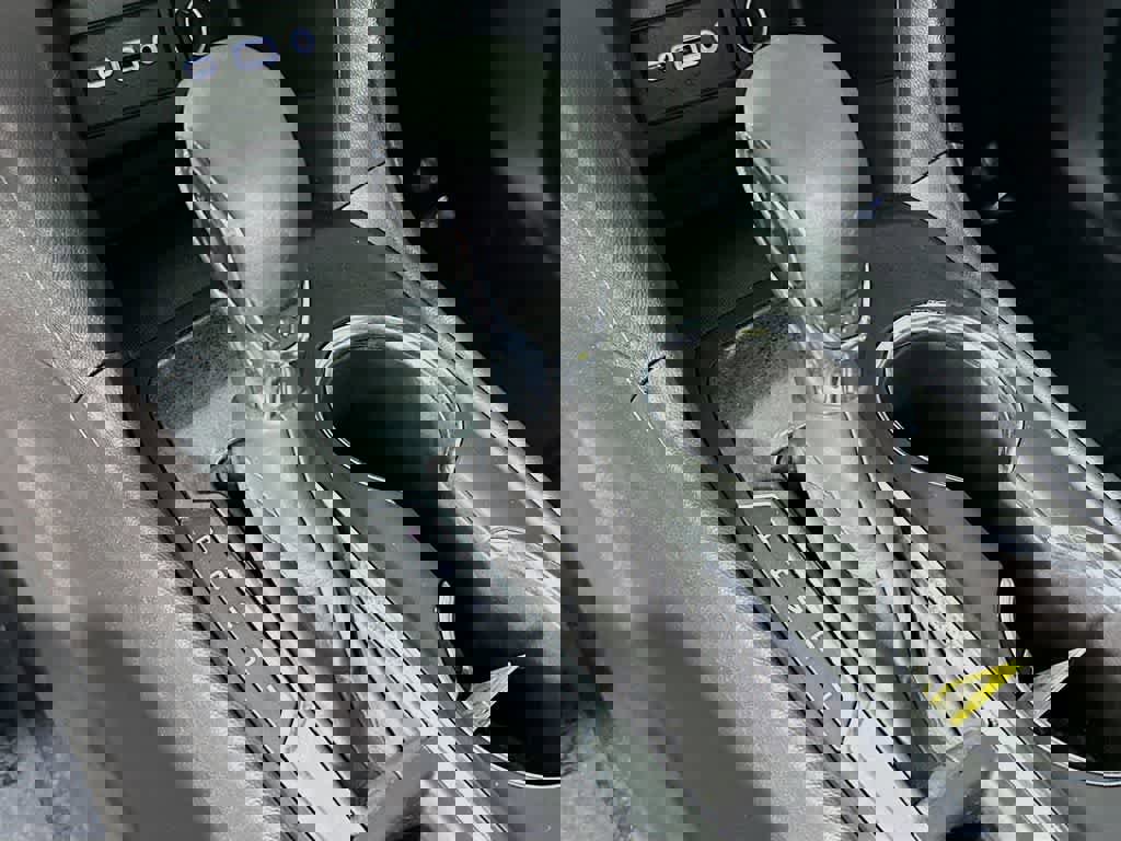 Used 2024 Chevrolet Equinox LS w/ Driver Confidence II Package image 19