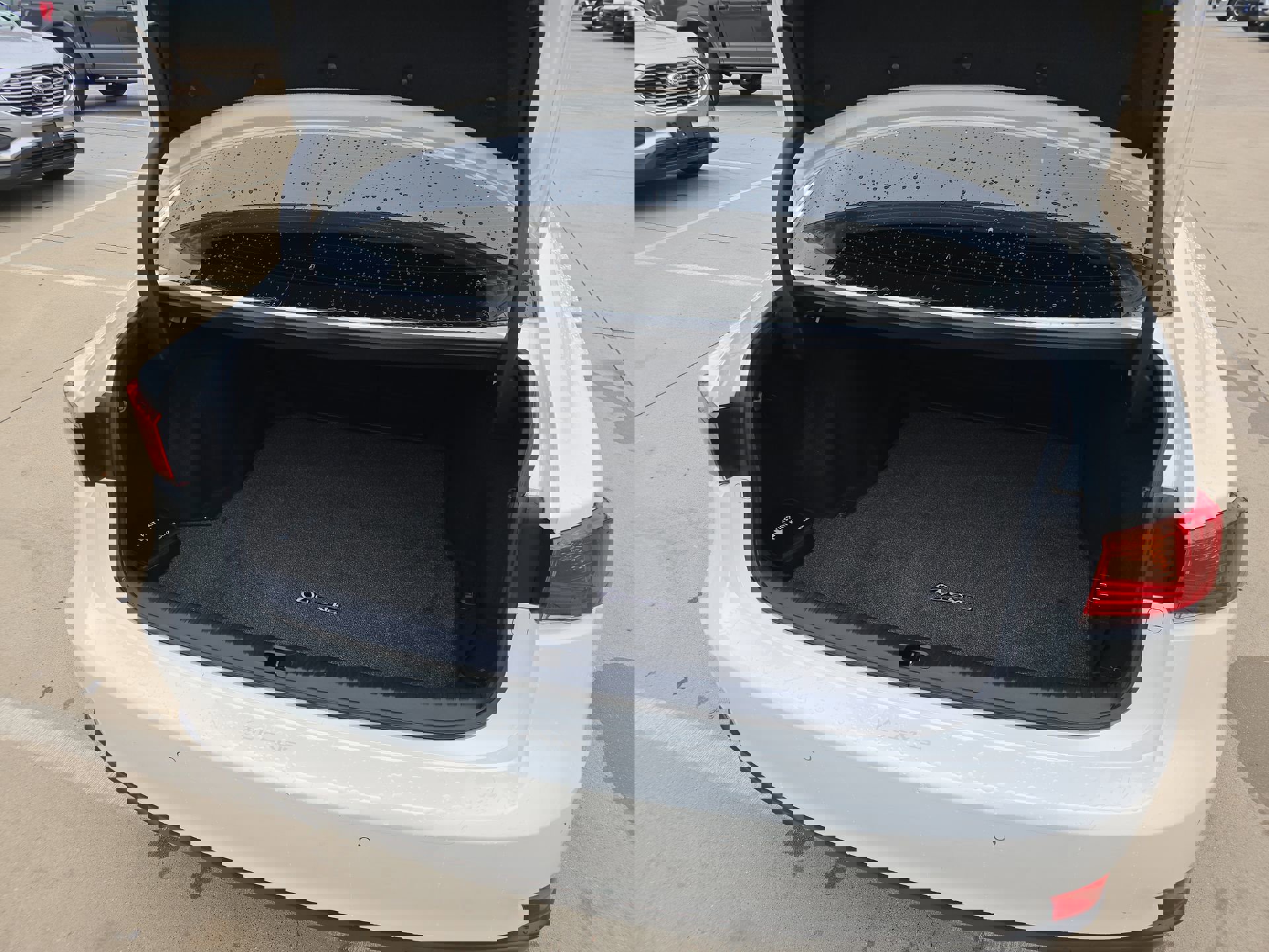 Used 2018 Lexus IS 300 image 23