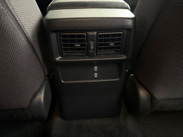 Used 2025 Toyota 4Runner SR5 AWD/4WD image 33