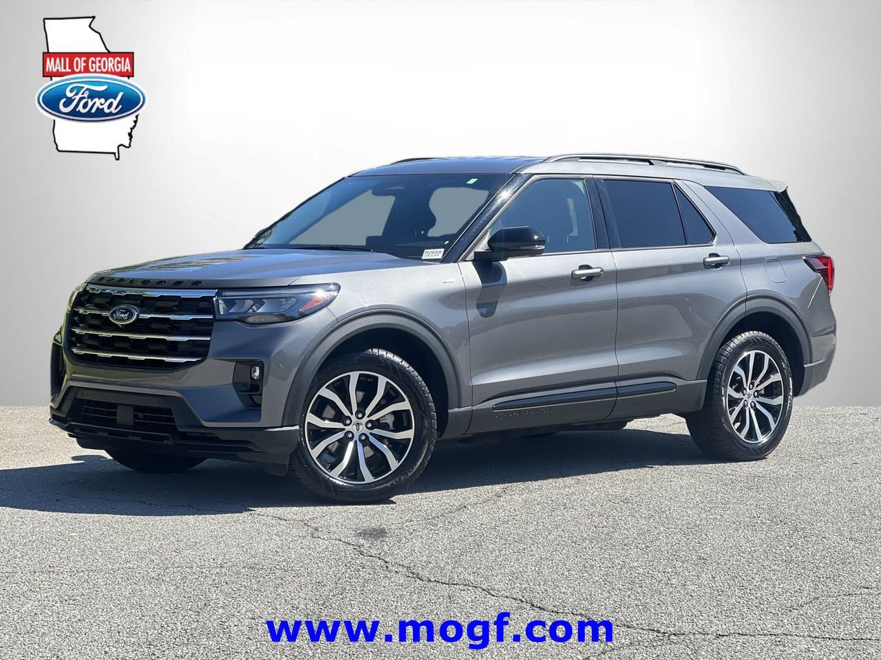 Certified 2025 Ford Explorer ST-Line AWD/4WD image 1