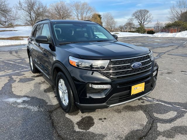 Certified 2022 Ford Explorer XLT w/ Equipment Group 202A image 2