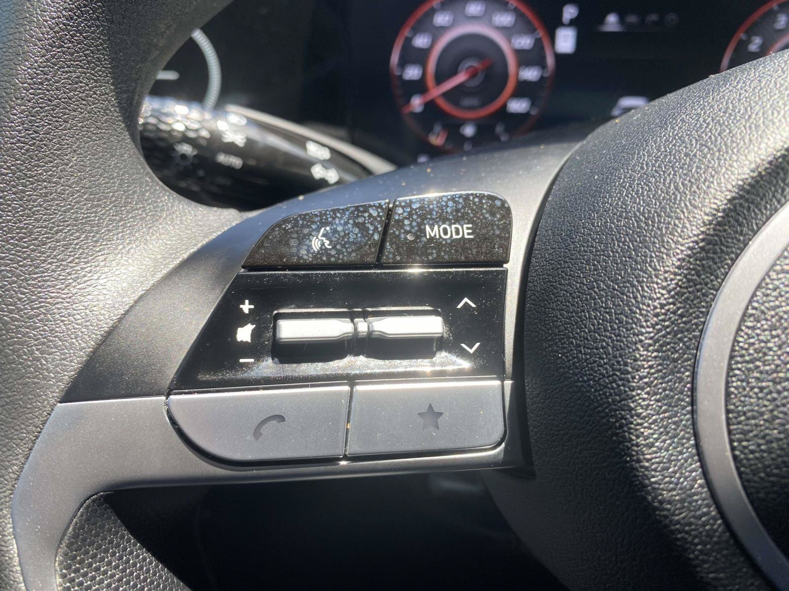 Used 2024 Hyundai Elantra SEL FWD image 20
