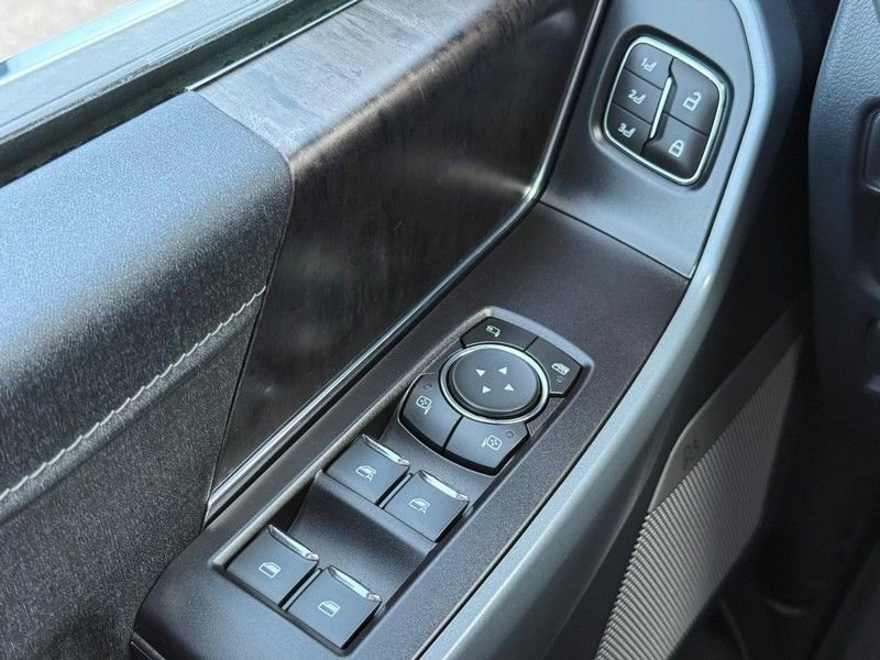 Certified 2022 Ford F150 Lariat w/ Equipment Group 502A High image 21