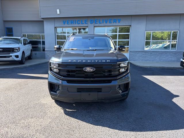 Certified 2025 Ford Expedition Active RWD image 2