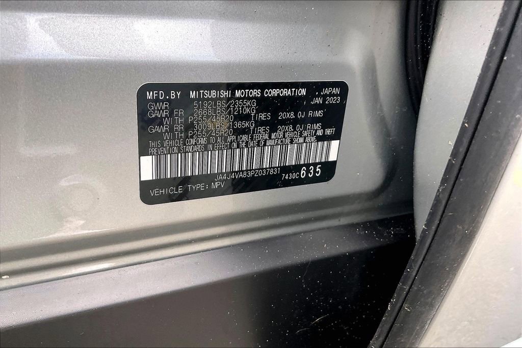Used 2023 Mitsubishi Outlander SEL AWD/4WD image 34