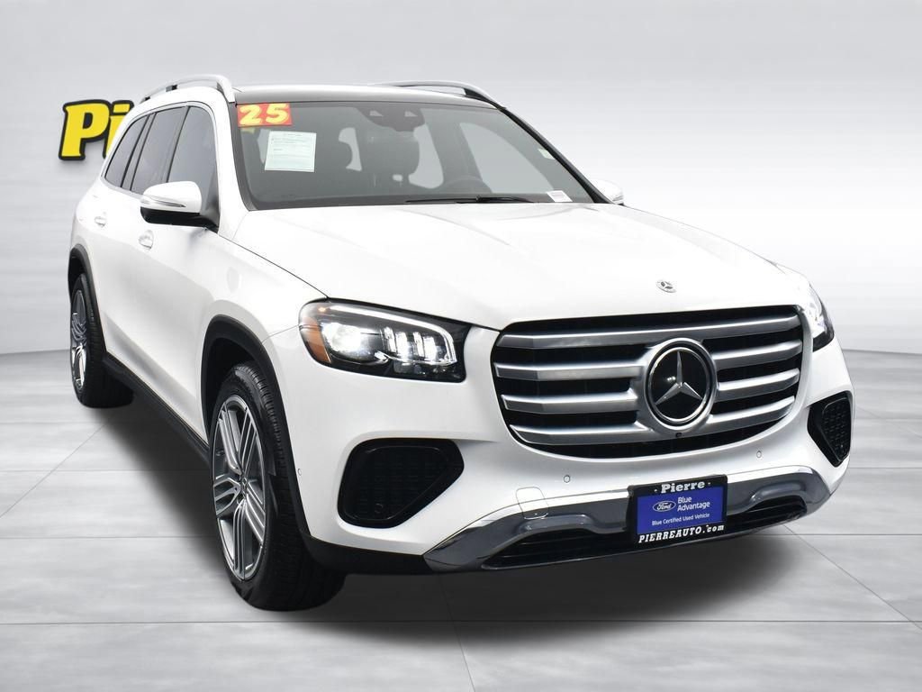 Used 2025 Mercedes-Benz GLS 450 4MATIC image 7