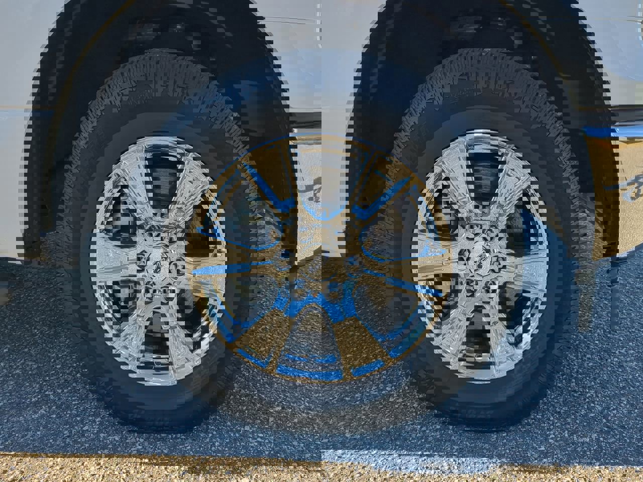 Certified 2017 Ford F150 XLT w/ Equipment Group 301A Mid image 9