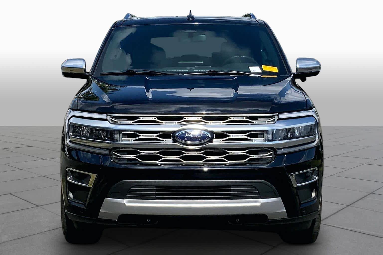 Certified 2023 Ford Expedition Platinum RWD image 4