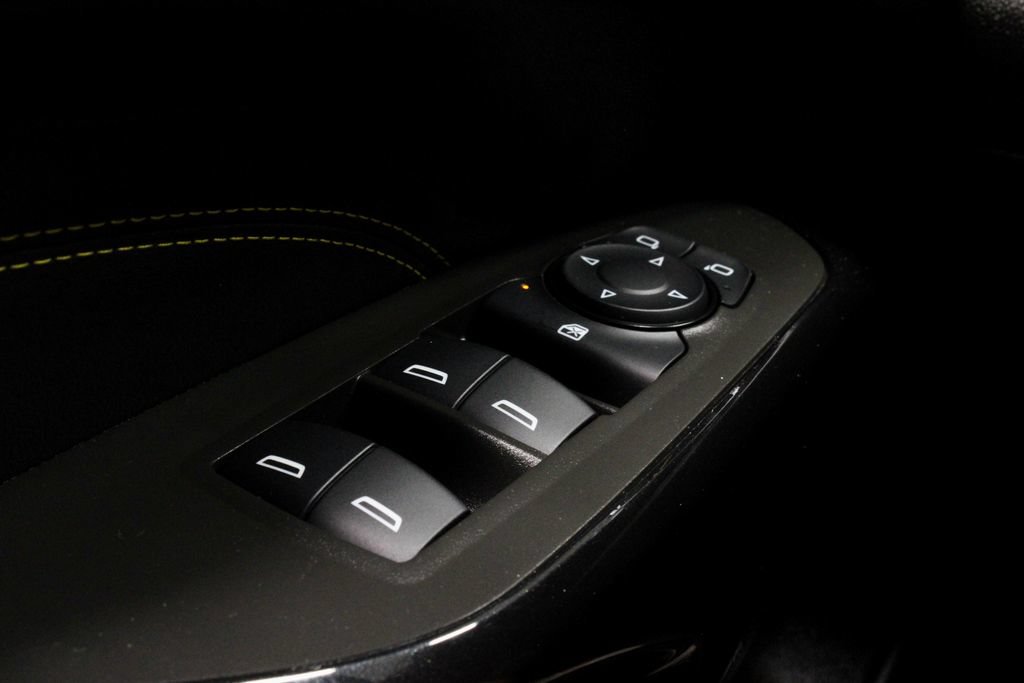 Used 2025 Chevrolet Trax ACTIV w/ Sunroof Package FWD image 25