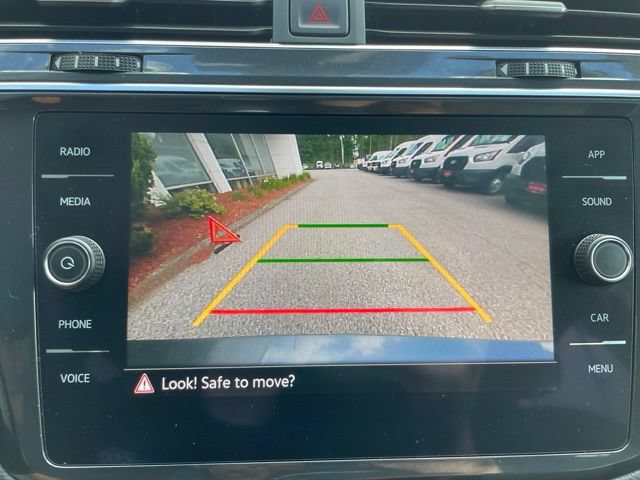 Used 2022 Volkswagen Tiguan SE AWD/4WD image 28