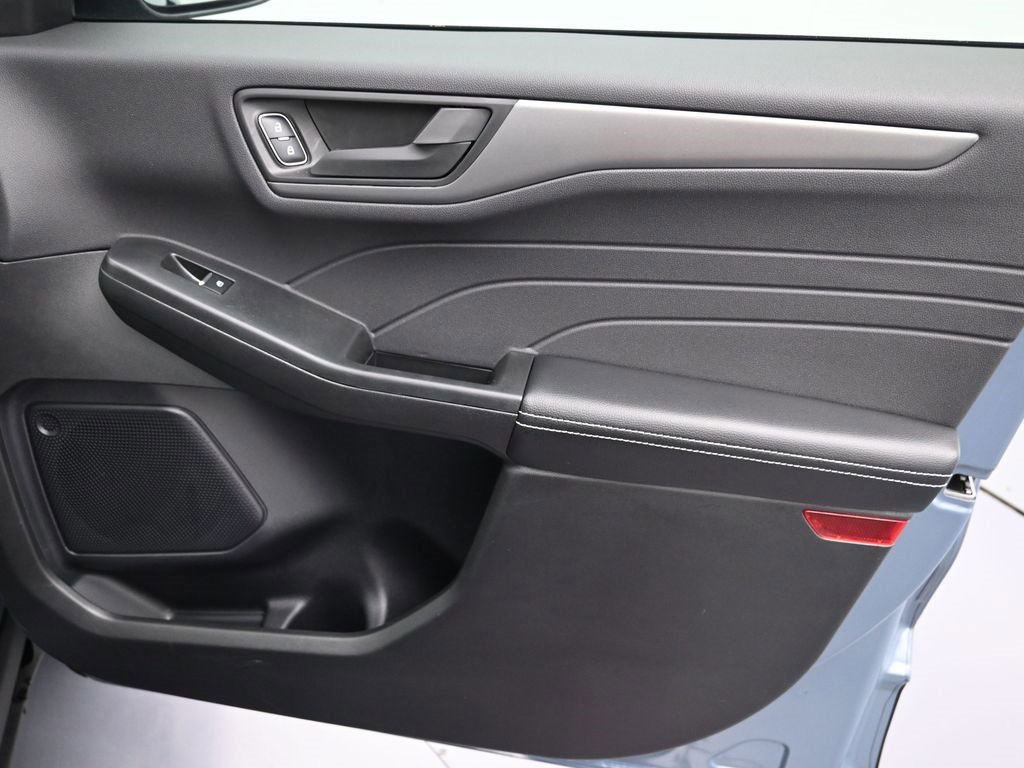 Certified 2025 Ford Escape Active image 45