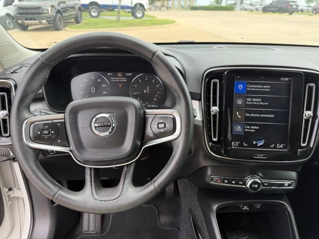 Used 2019 Volvo XC40 T5 Momentum AWD/4WD image 12