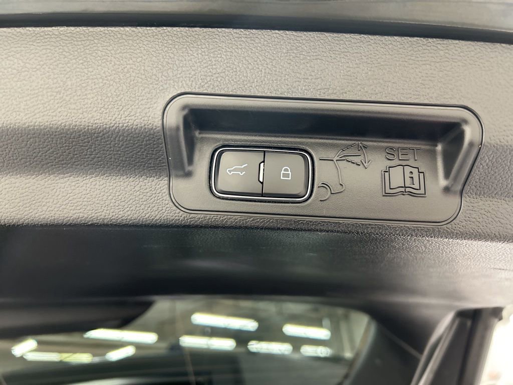 Certified 2023 Ford Explorer XLT w/ Equipment Group 202A image 34