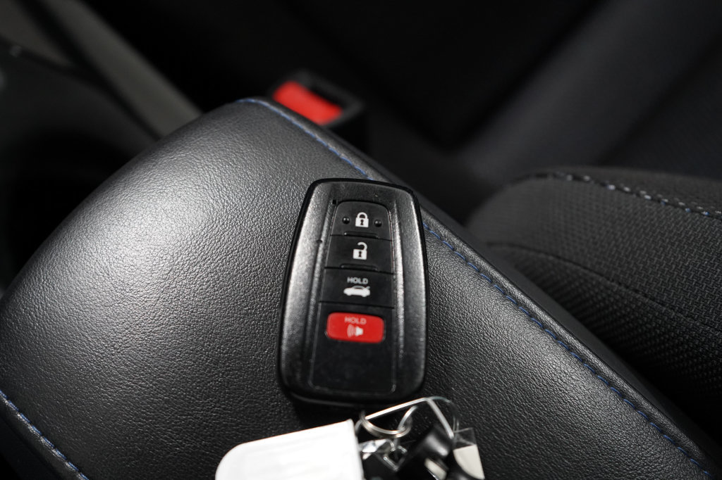 Used 2020 Toyota Corolla SE w/ SE Premium Package FWD image 26