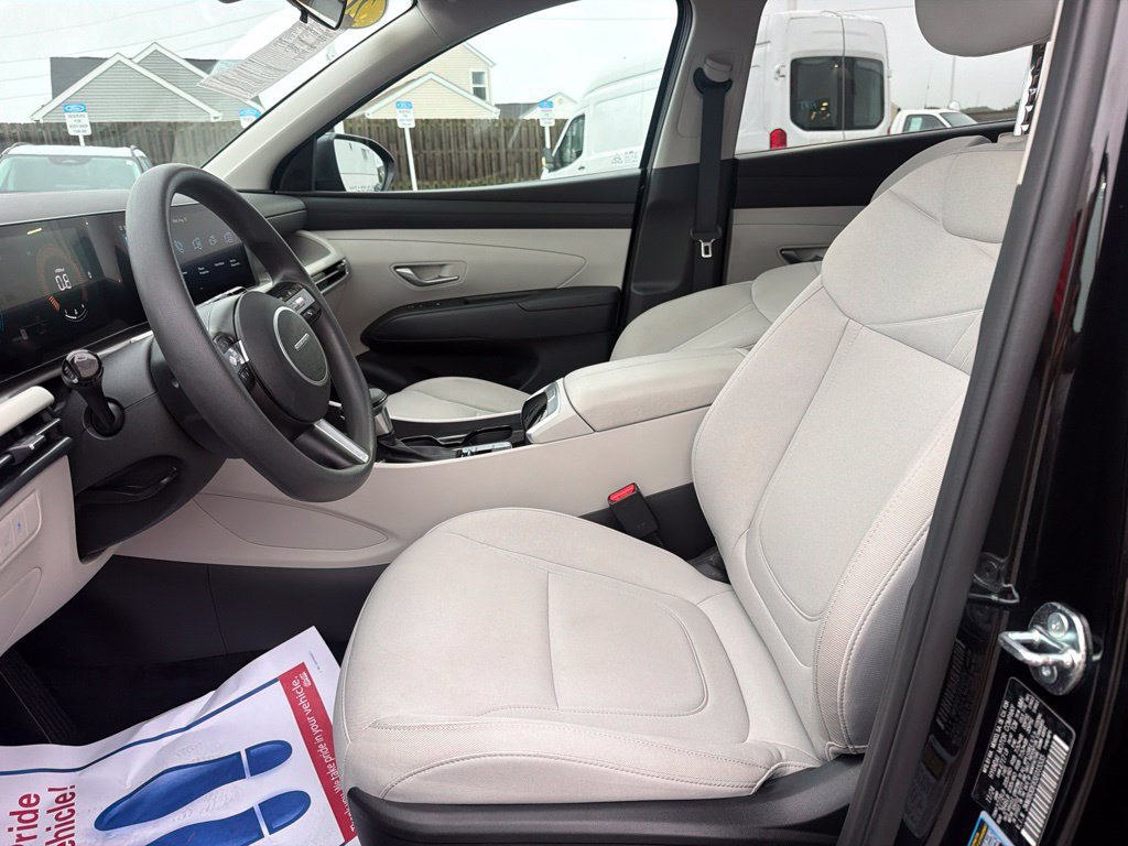 Used 2025 Hyundai Tucson SEL FWD image 28