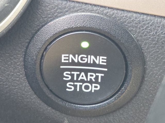 Certified 2022 Ford Escape SE w/ Cold Weather Package FWD image 33