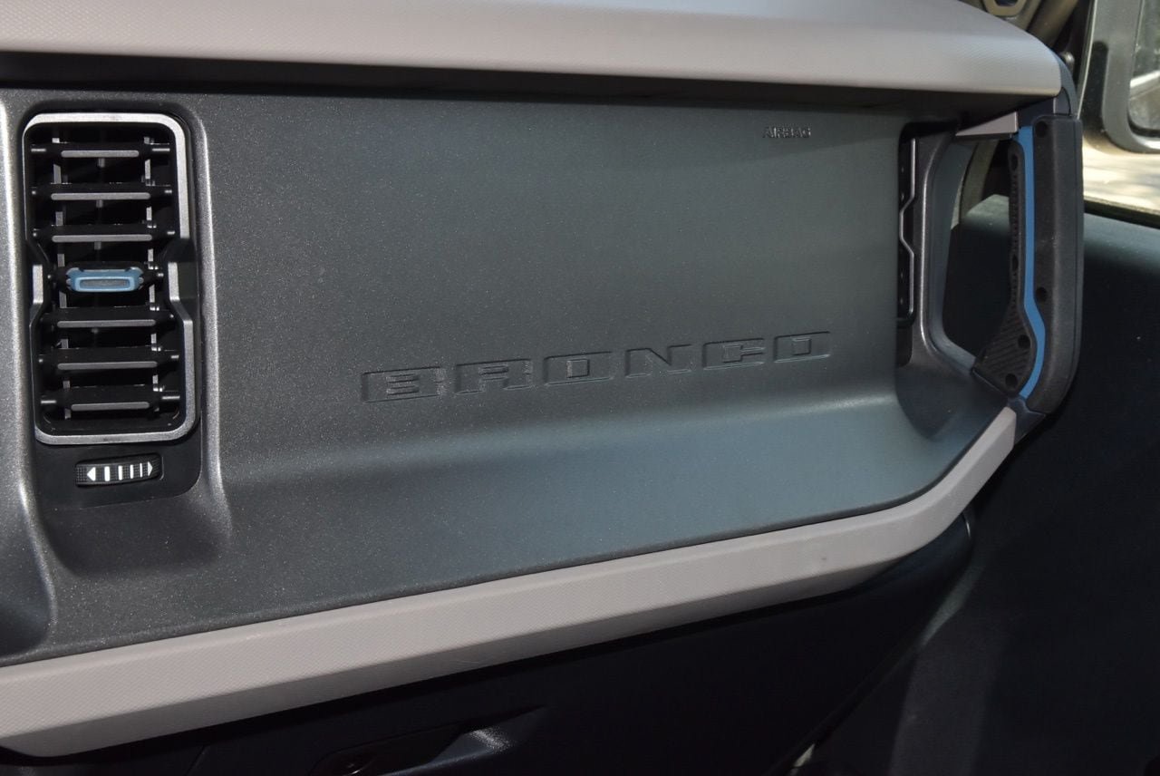 Certified 2024 Ford Bronco Wildtrak AWD/4WD image 36