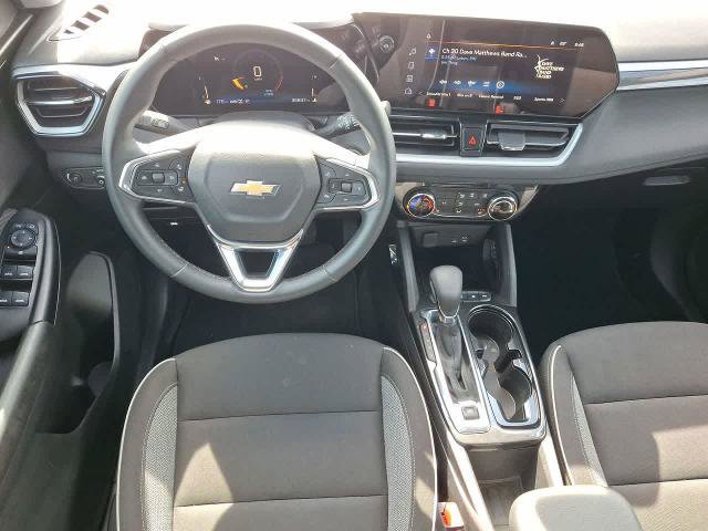Used 2024 Chevrolet TrailBlazer LT w/ LT Cold Weather Package AWD/4WD image 27