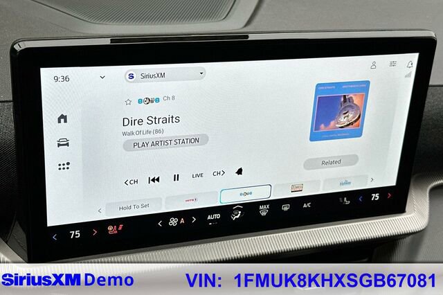 Certified 2025 Ford Explorer ST-Line w/ ST-Line Street Pack image 24