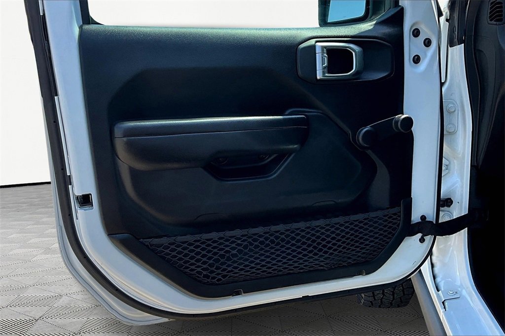 Used 2020 Jeep Wrangler Unlimited Sport image 23