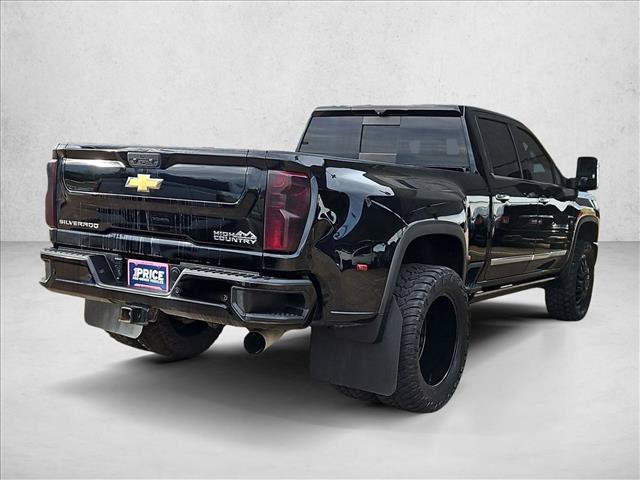 Used 2024 Chevrolet Silverado 3500 High Country w/ High Country Premium Package AWD/4WD image 5