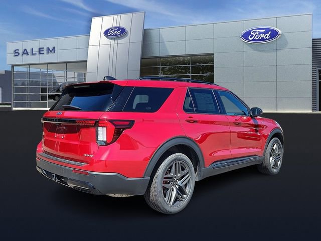 Certified 2025 Ford Explorer ST-Line w/ ST-Line Street Pack AWD/4WD image 3