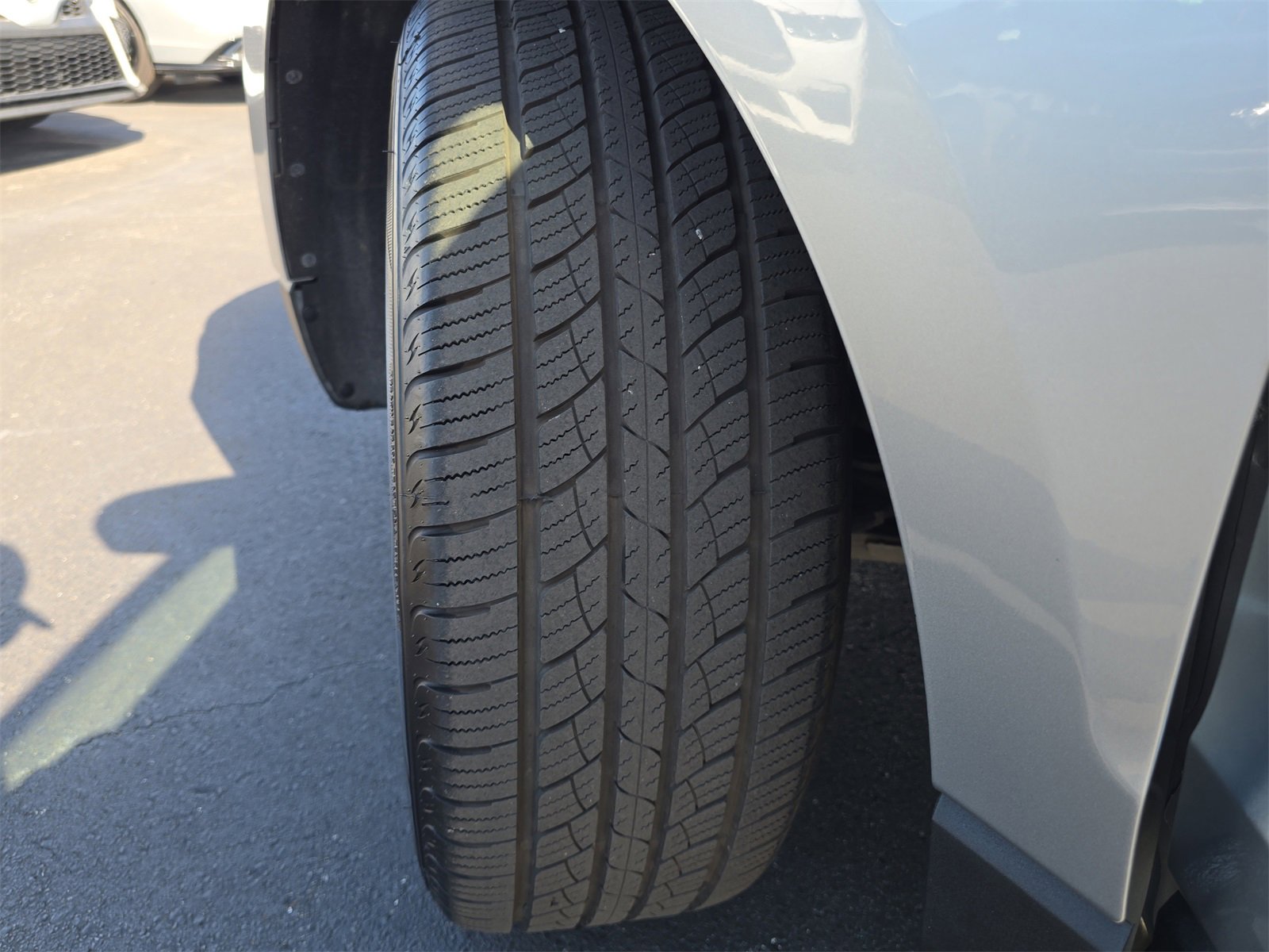 Certified 2024 Ford Edge Titanium image 28