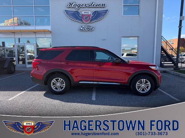 Certified 2024 Ford Explorer XLT w/ Class IV Trailer Tow Package