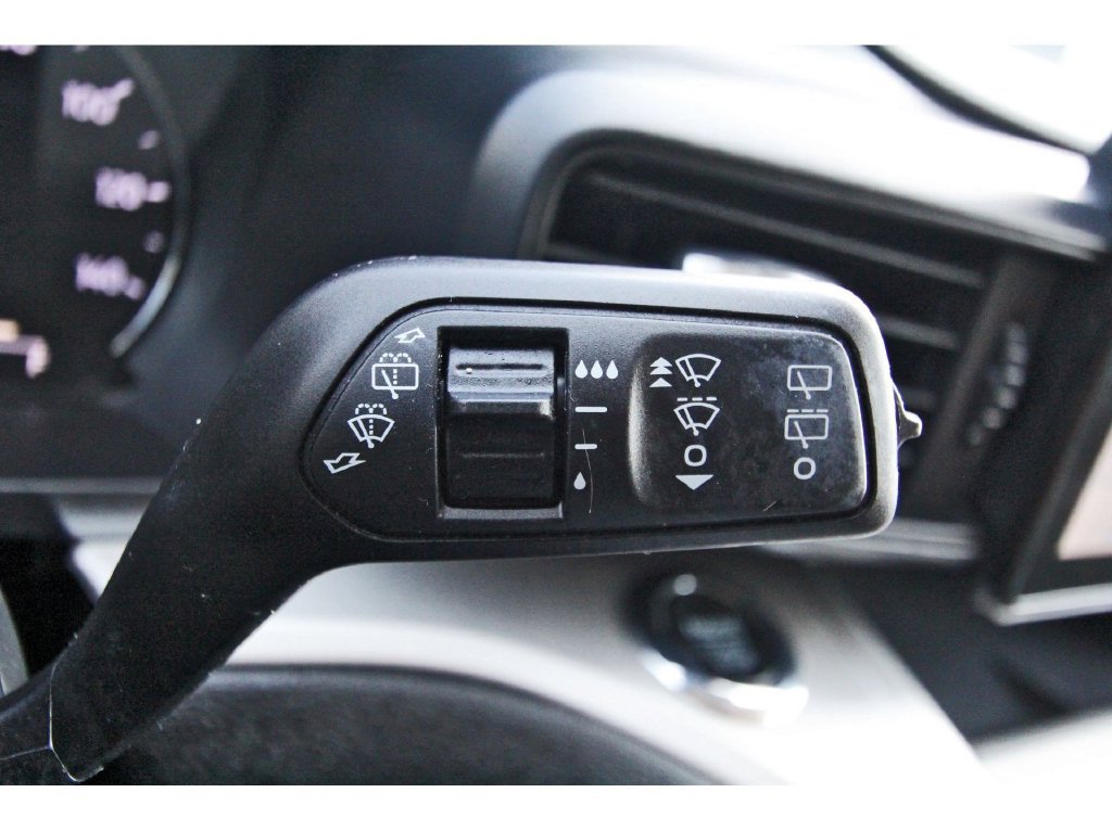 Certified 2022 Ford Explorer XLT RWD image 18