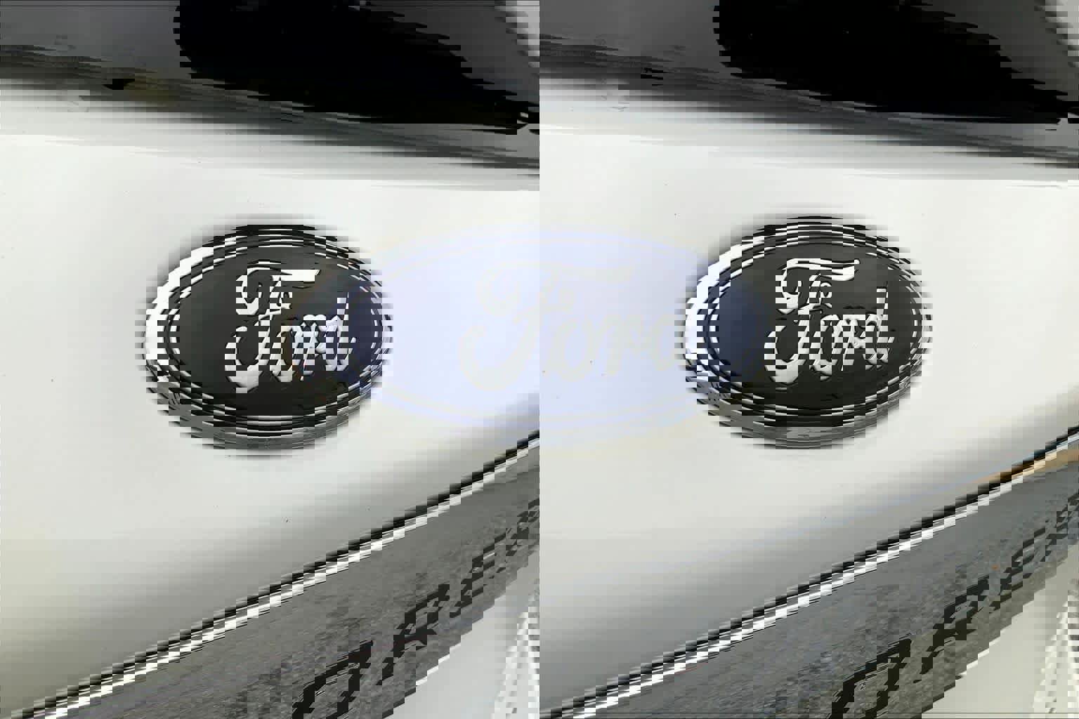 Certified 2022 Ford Explorer XLT w/ Equipment Group 202A image 29