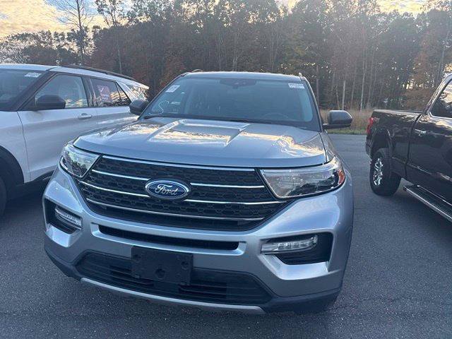 Certified 2023 Ford Explorer XLT w/ Equipment Group 202A AWD/4WD image 4