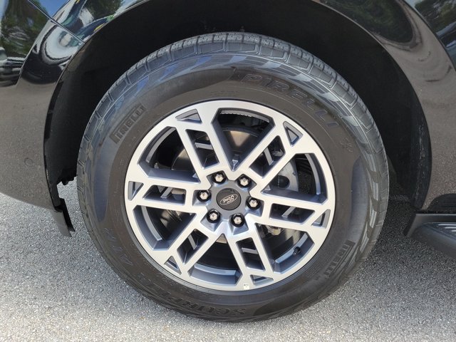 Certified 2025 Ford Expedition Max Active AWD/4WD image 4