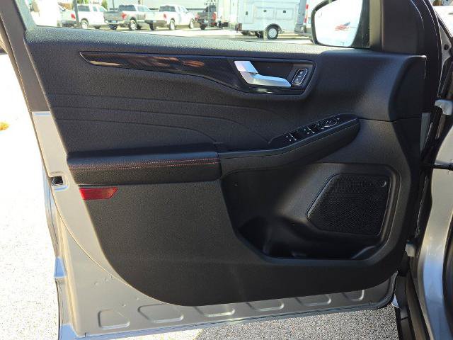 Certified 2023 Ford Escape ST-Line w/ Tech Pack #1 AWD/4WD image 16