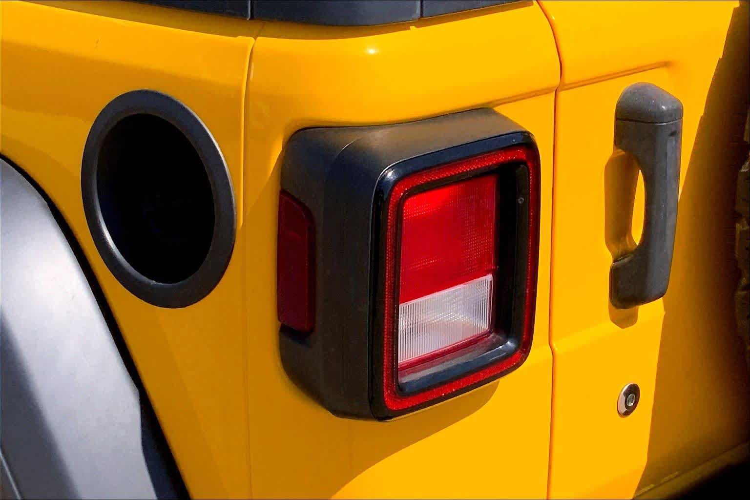 Used 2020 Jeep Wrangler Unlimited Sport S AWD/4WD image 29