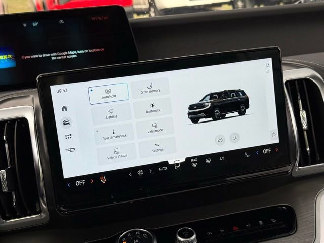 Certified 2025 Ford Expedition Platinum image 44