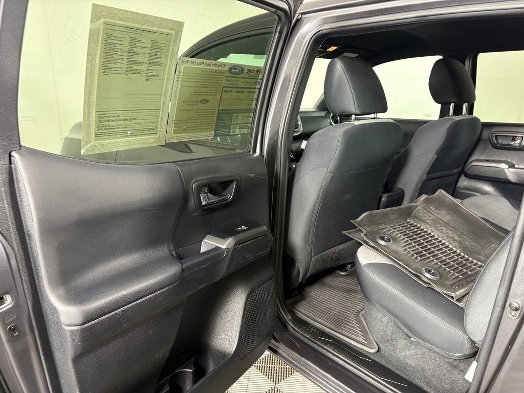 Used 2023 Toyota Tacoma TRD Off-Road w/ Technology Package AWD/4WD image 28
