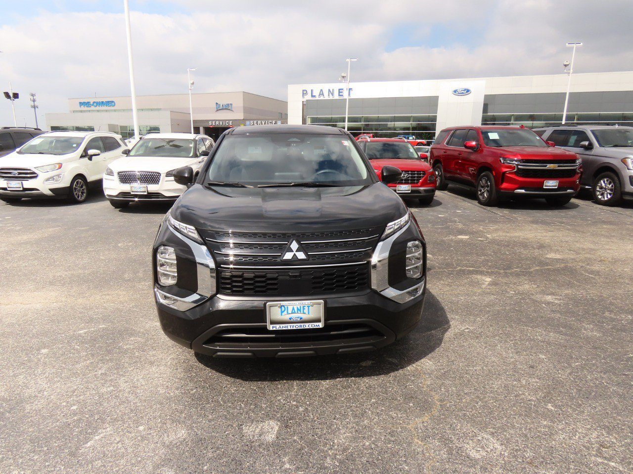 Used 2024 Mitsubishi Outlander ES image 8