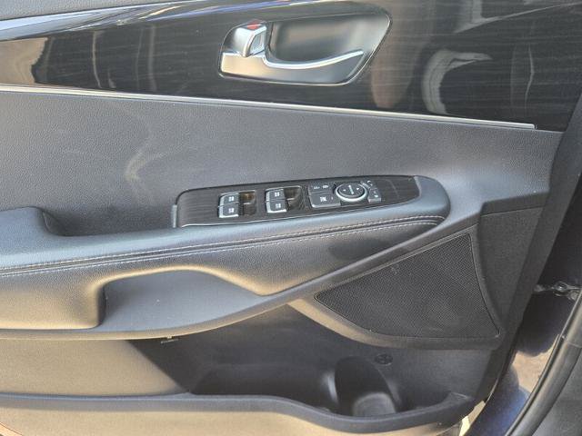 Used 2019 Kia Sorento S FWD image 31