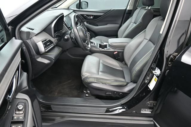 Used 2023 Subaru Outback Onyx Edition AWD/4WD image 13