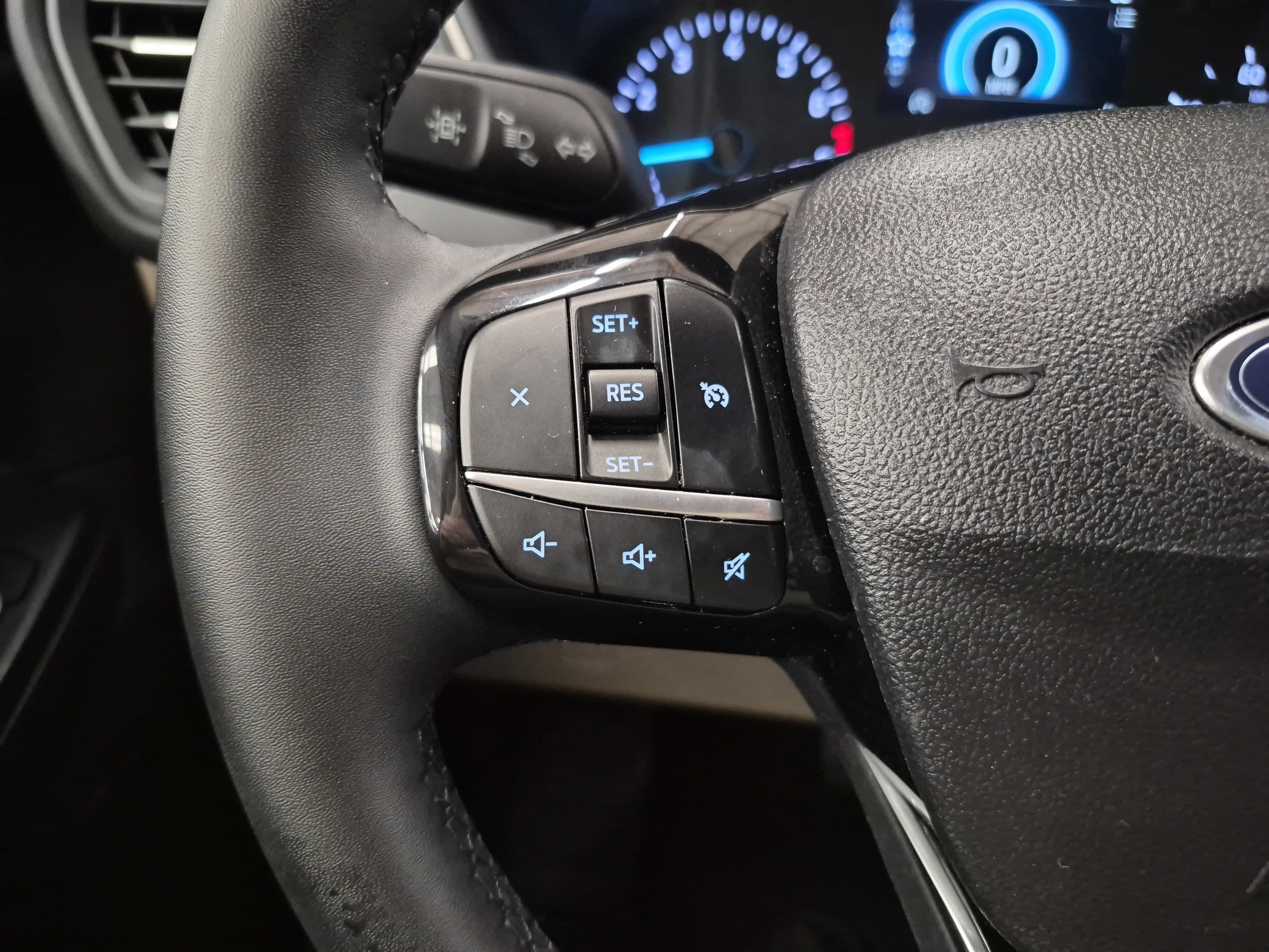 Certified 2022 Ford Escape SEL AWD/4WD image 25