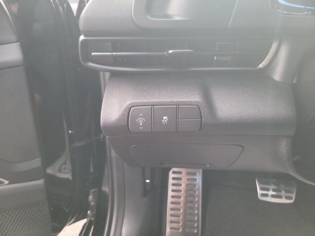 Used 2025 Hyundai Elantra Sport FWD image 16