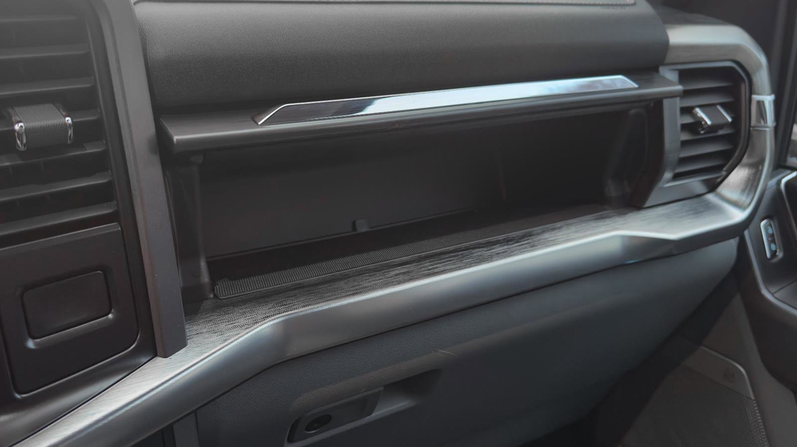 Certified 2023 Ford F150 Lariat w/ Equipment Group 502A High image 34