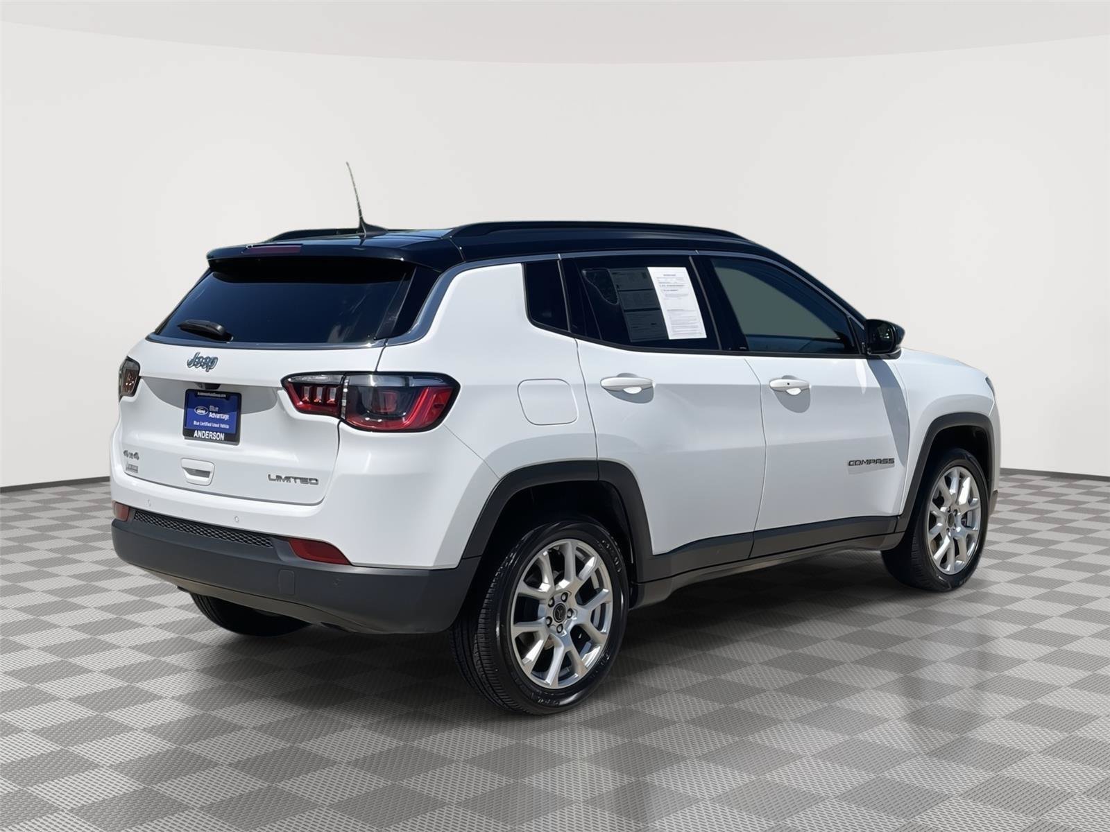 Used 2025 Jeep Compass Limited AWD/4WD image 7